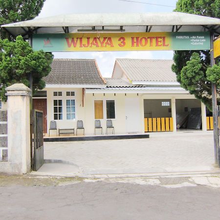 Hotel Wijaya 3 Kaliurang Dış mekan fotoğraf