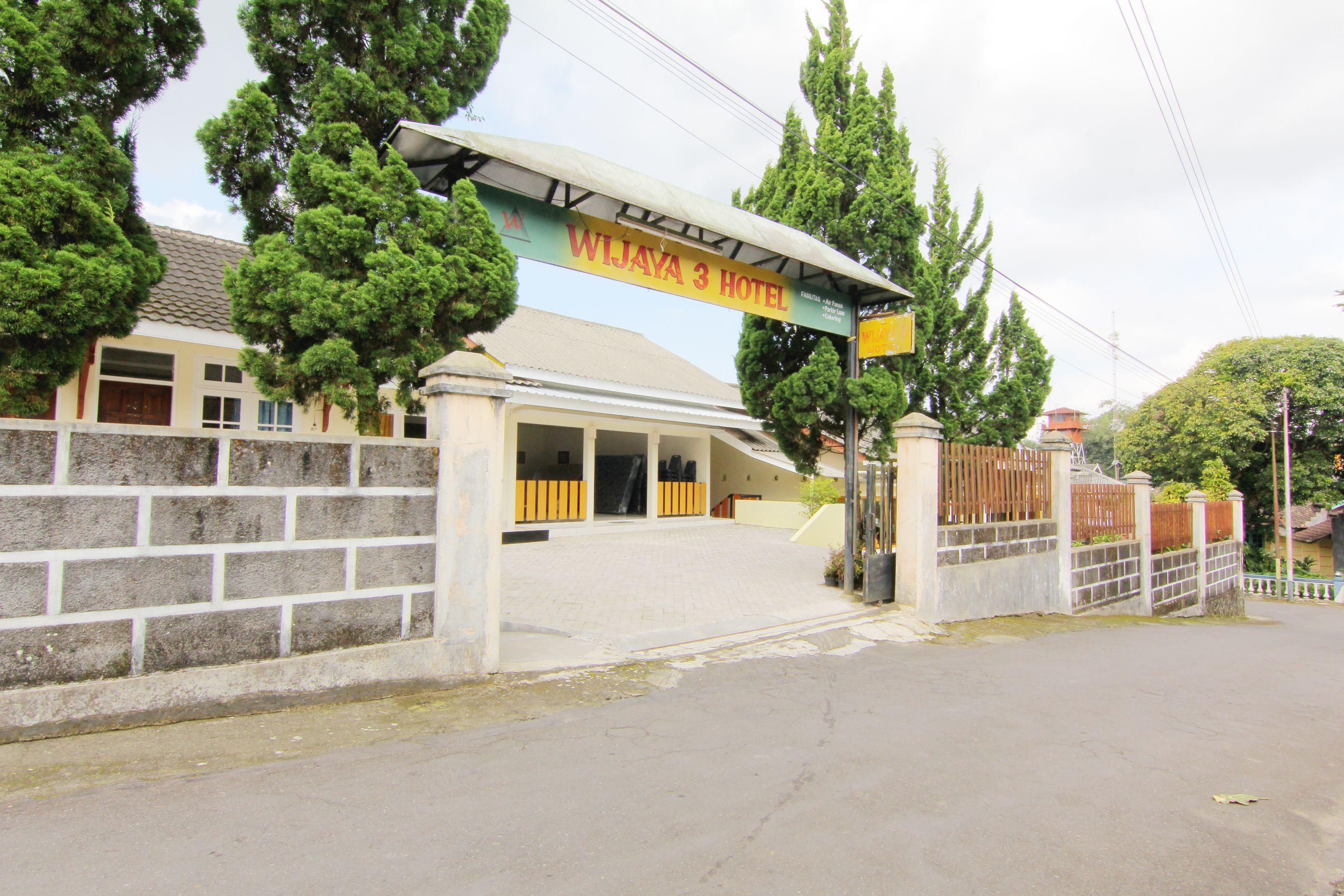 Hotel Wijaya 3 Kaliurang Dış mekan fotoğraf
